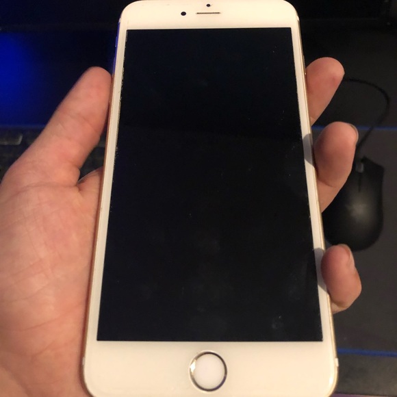 iPhone 6s Plus Rose Gold - Picture 2 of 3